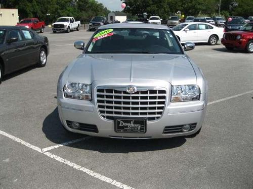 Chrysler 300 2010 photo 1