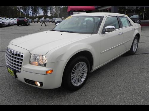Chrysler 300 2010 photo 1
