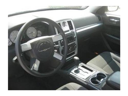 Chrysler 300 2010 photo 5