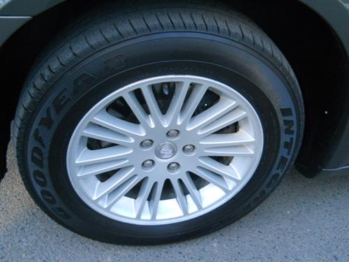 Chrysler 300 2010 photo 2