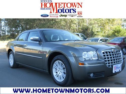 Chrysler 300 2010 photo 3