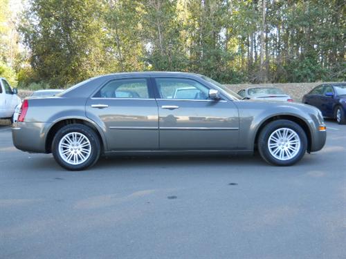Chrysler 300 2010 photo 5