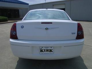 Chrysler 300 2010 photo 1