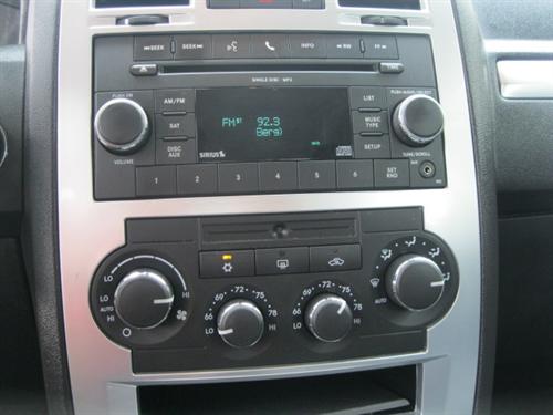 Chrysler 300 2010 photo 2