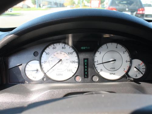 Chrysler 300 2010 photo 2