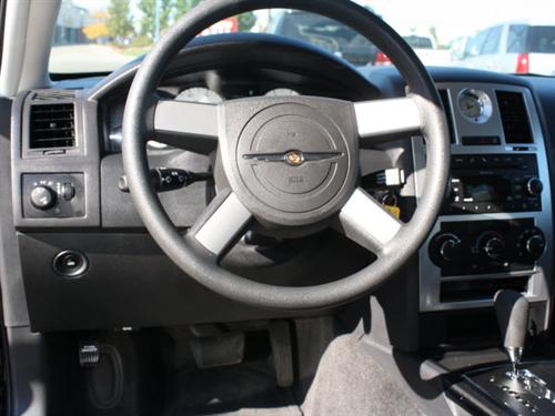 Chrysler 300 2010 photo 5