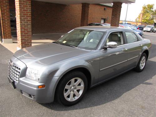 Chrysler 300 2010 photo 3