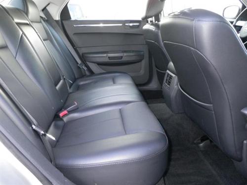 Chrysler 300 2010 photo 5