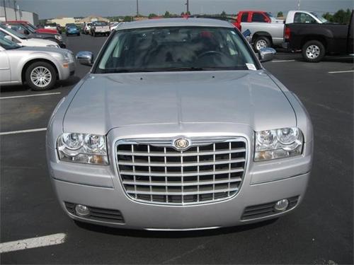 Chrysler 300 2010 photo 4