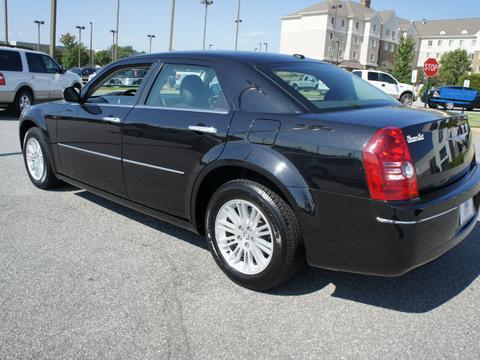 Chrysler 300 2010 photo 1