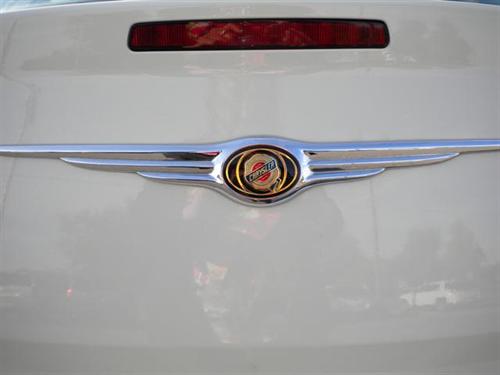 Chrysler 300 2010 photo 4