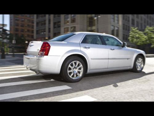 Chrysler 300 2010 photo 2