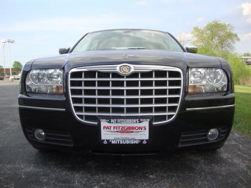 Chrysler 300 2010 photo 1