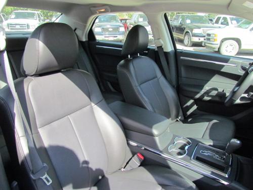 Chrysler 300 2010 photo 3