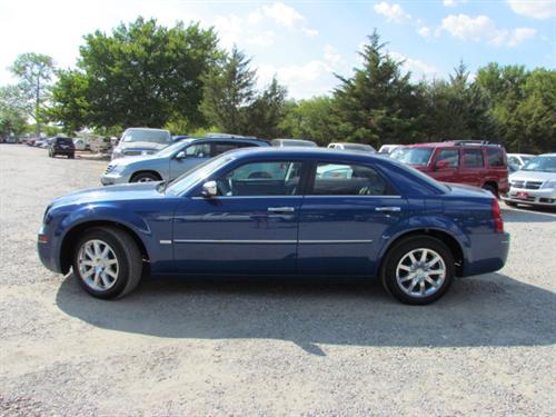 Chrysler 300 2010 photo 4