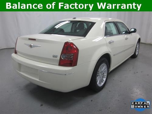 Chrysler 300 2010 photo 1
