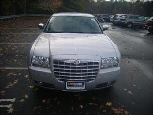 Chrysler 300 2010 photo 1