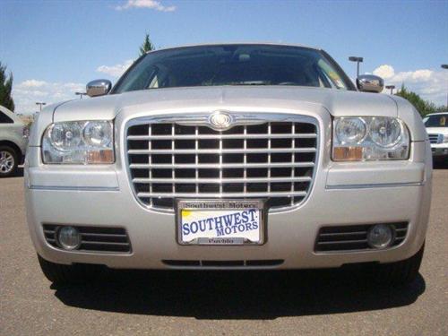 Chrysler 300 2010 photo 4