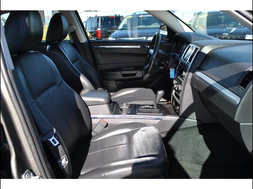 Chrysler 300 2010 photo 3