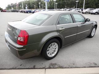 Chrysler 300 2010 photo 1