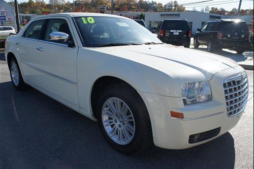 Chrysler 300 2010 photo 3