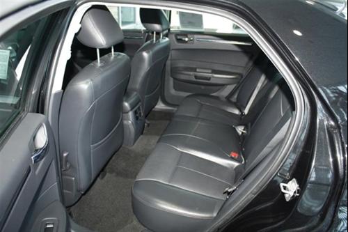 Chrysler 300 2010 photo 1