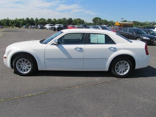Chrysler 300 2010 photo 4