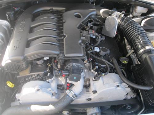 Chrysler 300 2010 photo 2