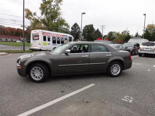 Chrysler 300 2010 photo 5