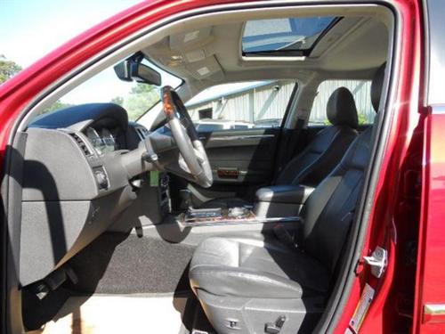 Chrysler 300 2010 photo 1