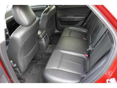 Chrysler 300 2010 photo 4