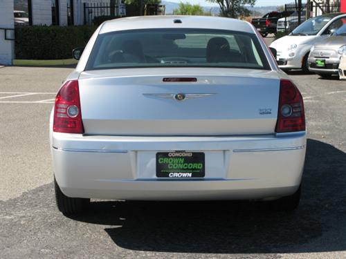 Chrysler 300 2010 photo 5