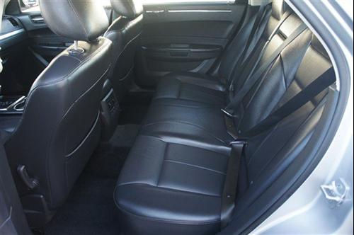 Chrysler 300 2010 photo 1