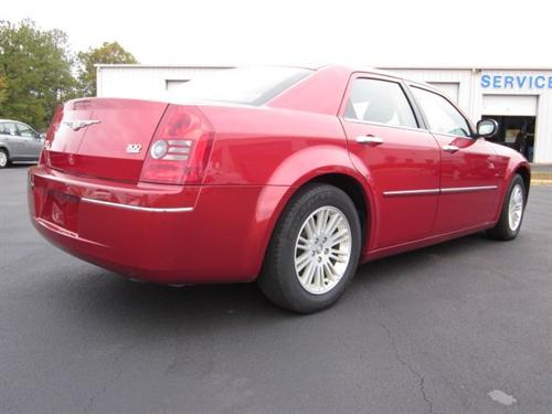 Chrysler 300 2010 photo 5