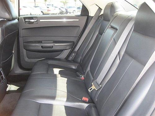 Chrysler 300 2010 photo 1