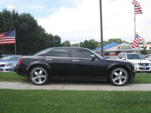 Chrysler 300 2010 photo 1