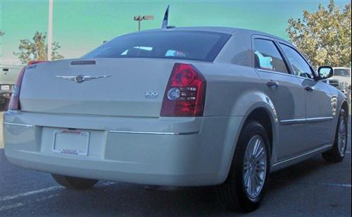 Chrysler 300 2010 photo 4