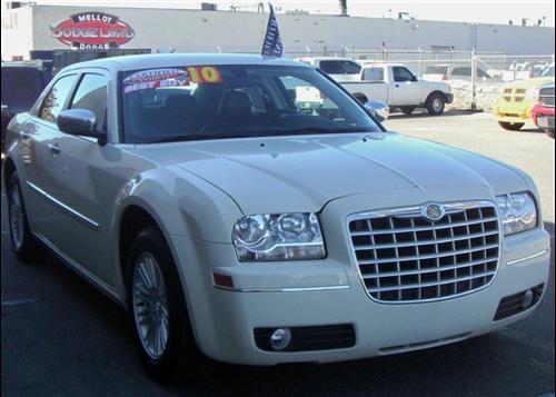 Chrysler 300 2010 photo 5