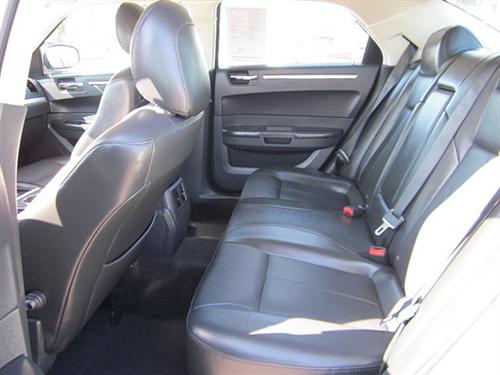 Chrysler 300 2010 photo 5