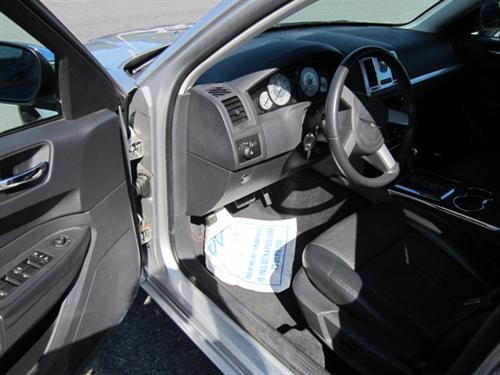 Chrysler 300 2010 photo 5