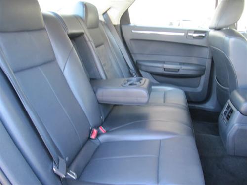 Chrysler 300 2010 photo 5