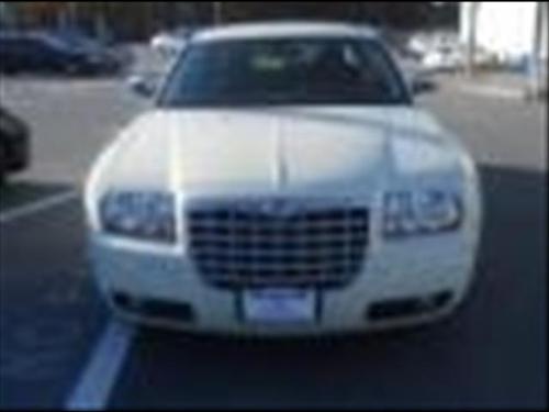 Chrysler 300 2010 photo 1