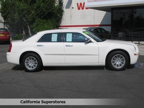 Chrysler 300 2010 photo 1