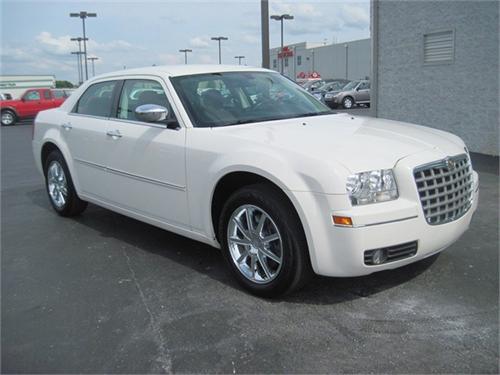 Chrysler 300 2010 photo 5