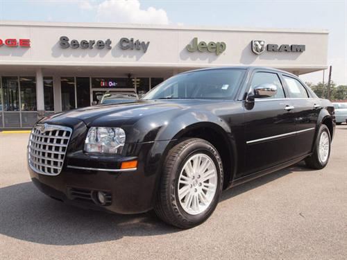 Chrysler 300 2010 photo 3