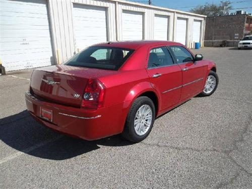 Chrysler 300 2010 photo 4