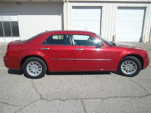 Chrysler 300 2010 photo 5