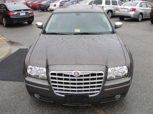 Chrysler 300 2010 photo 1