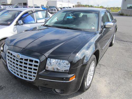 Chrysler 300 2010 photo 1