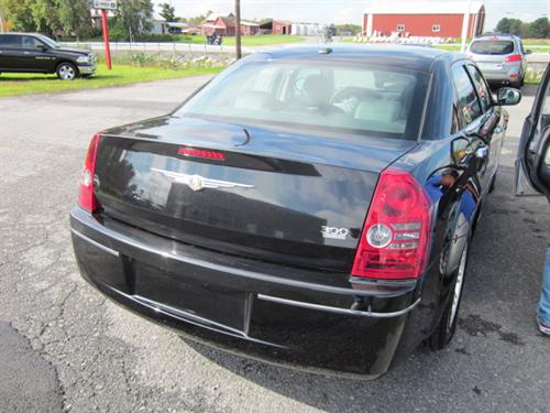 Chrysler 300 2010 photo 4